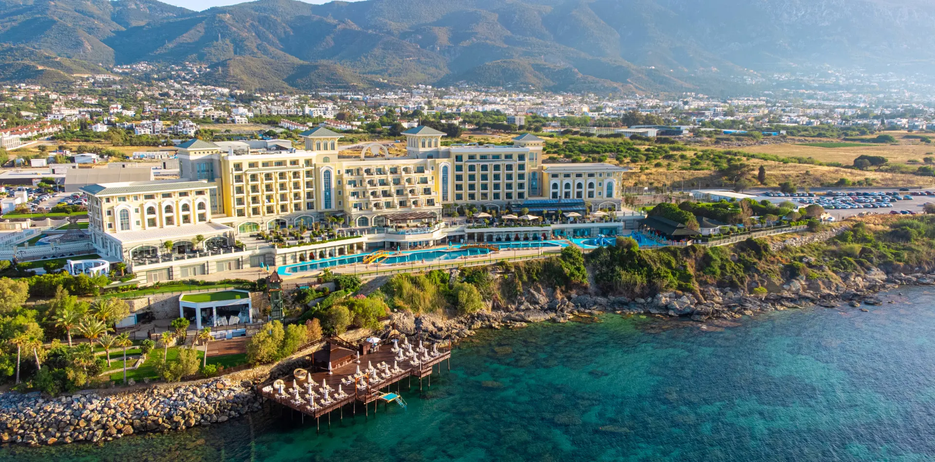 https://redbird-realestate.com/wp-content/uploads/2025/06/Merit-Hotel-Casino-SPA-Kyrenia-Norzypern.webp